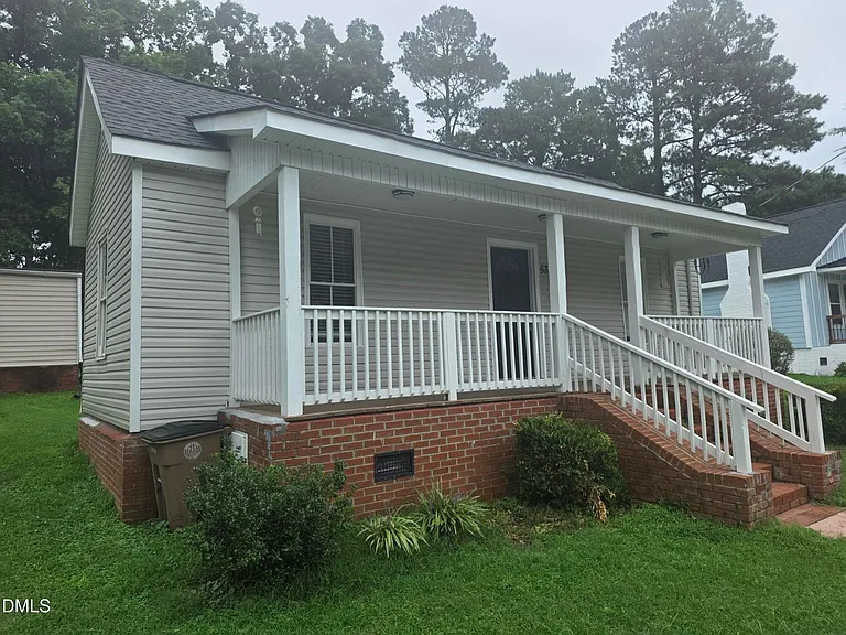 533 E Nelson Ave — Photo 3