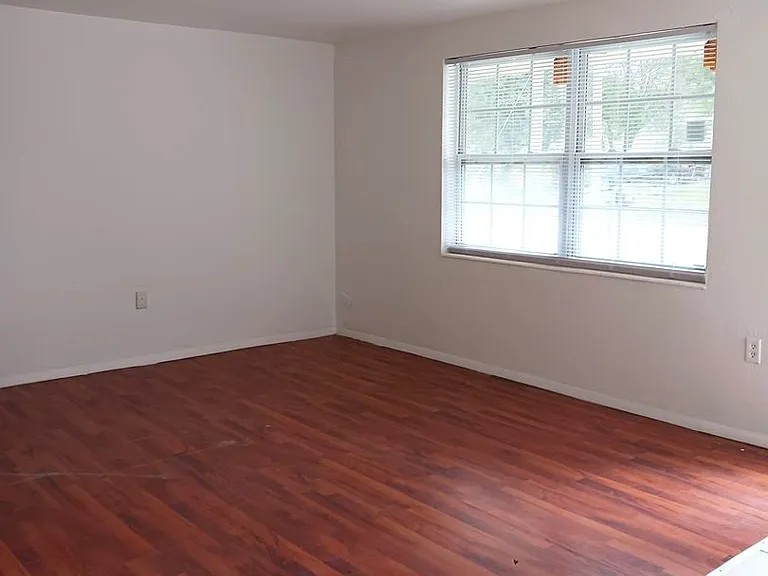 21377 Campbell Dr — Photo 4