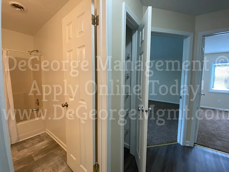 Pine Ridge Apartments — Photo 52