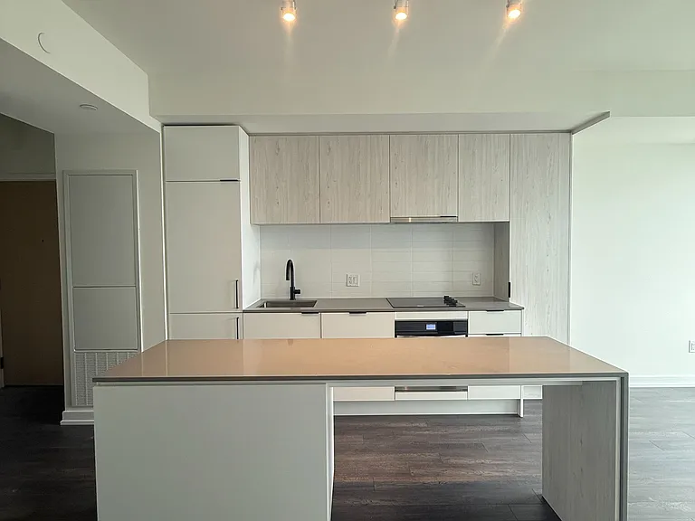 89 Church St #3604 — Photo 3
