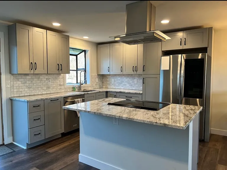 5412 Doon Way — Photo 3