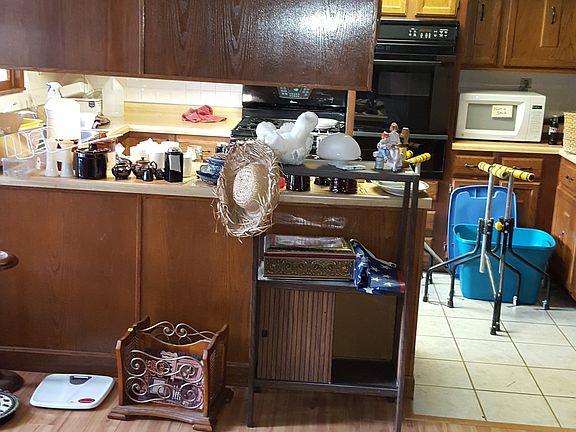5th image of 6418 Richmond Ave