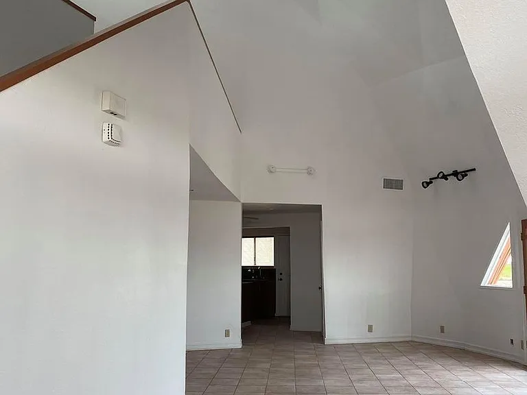 1403 Orchard Rd — Photo 21