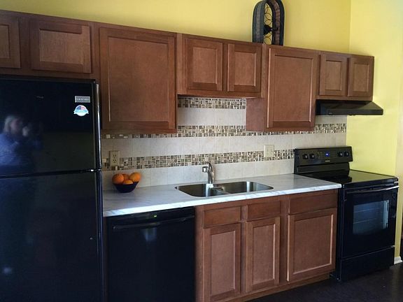 3rd image of 758 Timber Way Dr
