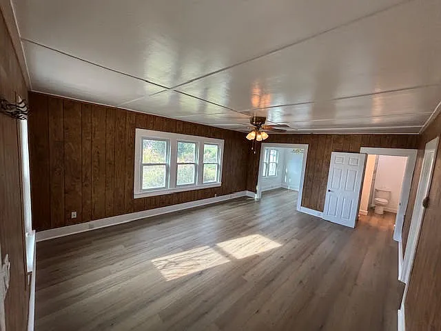 2 bed, 1100 sqft, $2,200 — Photo 4