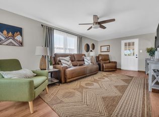 9109 E Lakeview Dr, Sun Lakes, AZ 85248