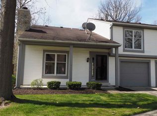 6227 Sawmill Woods Dr, Fort Wayne, IN 46835