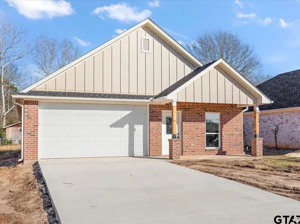 153 Briar Bend Dr, Rusk, TX 75785