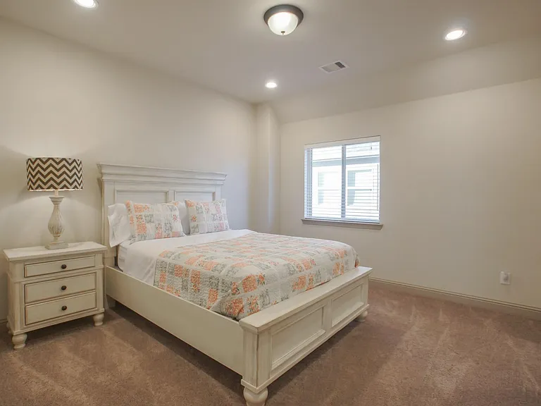 47 N Lochwood Way — Photo 34