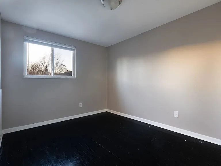 908 N Meadows Ct — Photo 8
