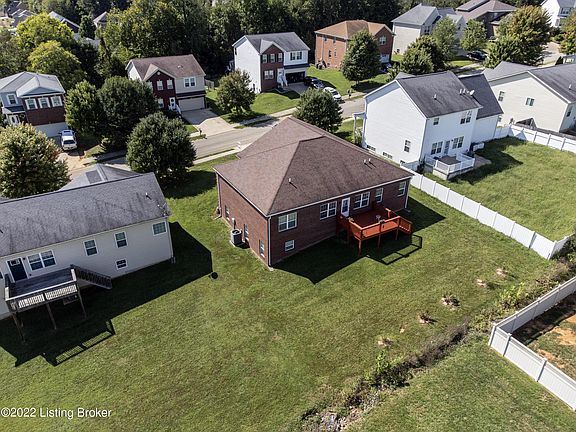 5th image of 348 Vineland Place Dr
