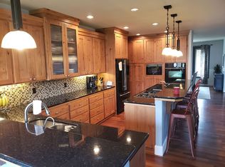 10328 SE Regina Ct, Happy Valley, OR 97086