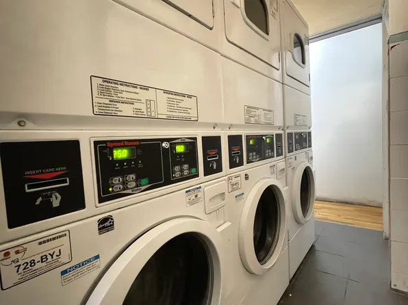 490 Ocean Parkway image 13 of 13