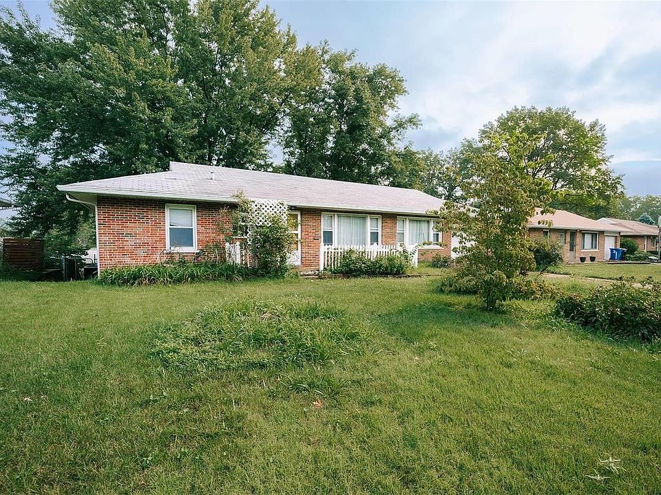 2nd image of 9425 Koerber Ln