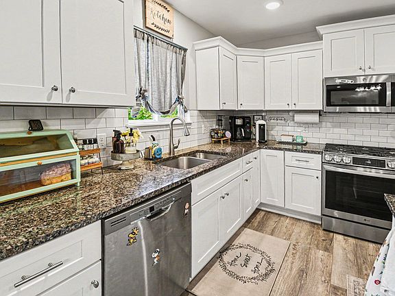 4th image of 3432 Sagecrest Dr