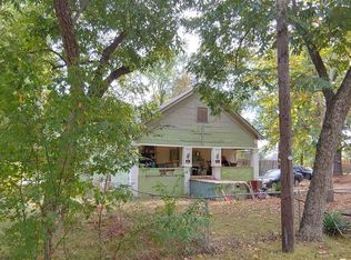 1408 Gay St, Longview, TX 75602
