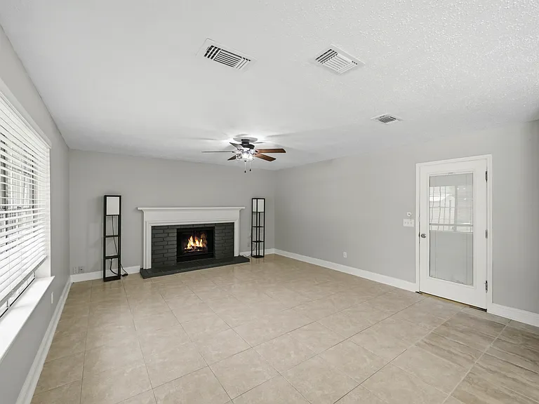 8130 Sunny Ridge Dr — Photo 15