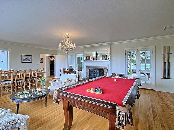 5th image of 2727 Poli St