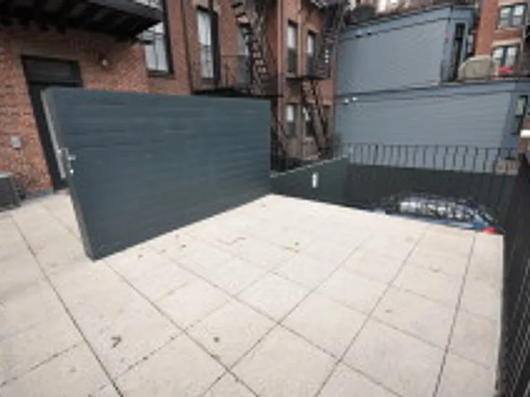 658 Massachusetts Ave #1A — Photo 5