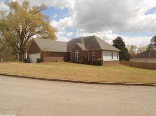 2808 Fairmount Dr, Jonesboro, AR 72401