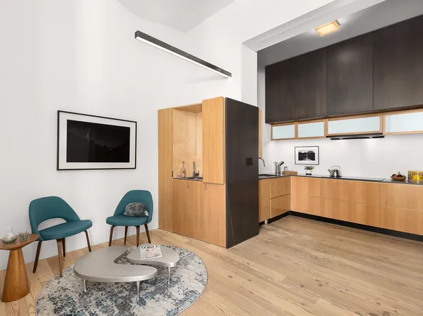 720 Greenwich Street 1A image 3 of 10