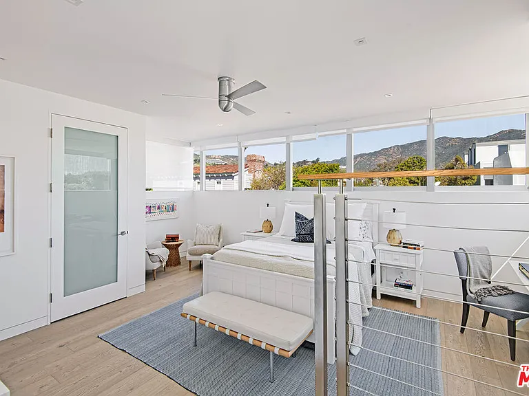 23536 Malibu Colony Rd — Photo 36