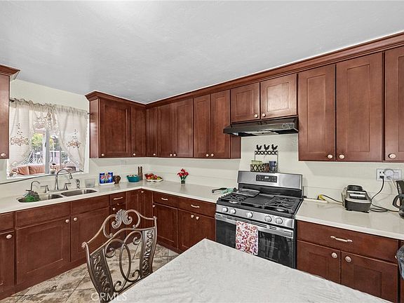 3rd image of 2554 N State St
