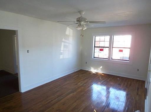 2nd image of 1094 Desoto St
