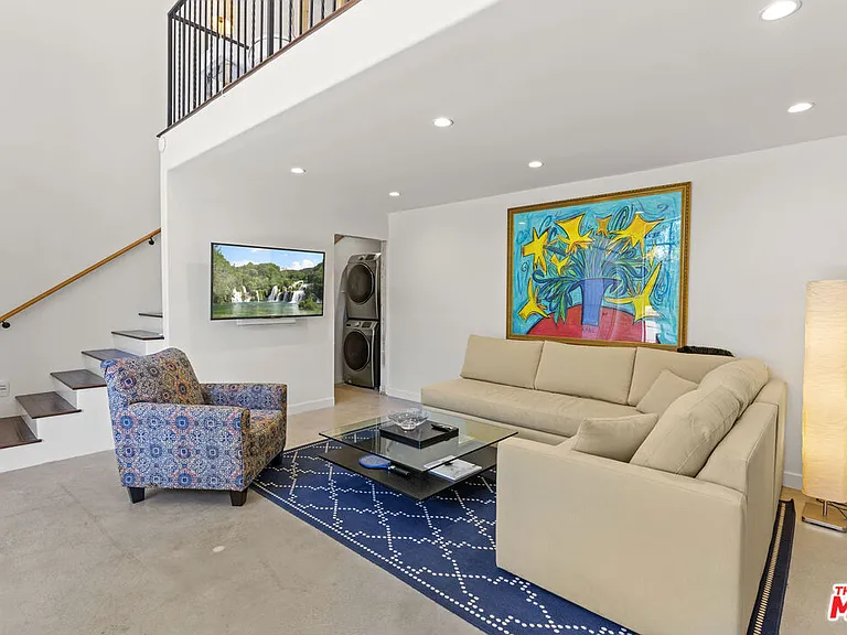 835 N Harper Ave — Photo 7