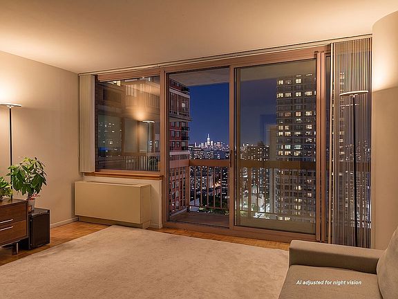 4th image of 235 E 40th St APT 34B