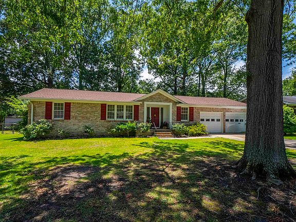 2nd image of 2126 Woodtrail Dr