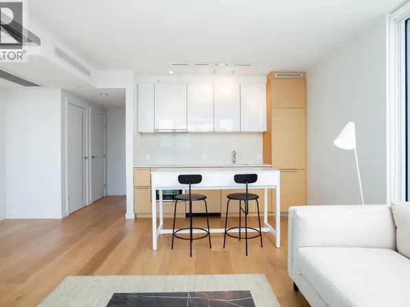 1188 Bidwell St #704, Vancouver, BC V6G 0C6