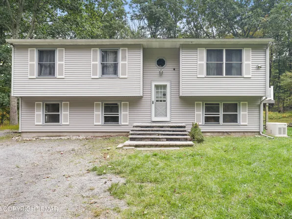 258 Clubhouse Dr, East Stroudsburg, PA 18302