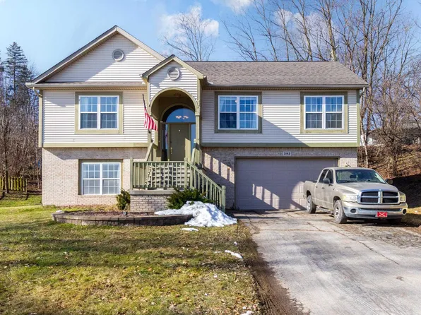 393 N Conklin Rd, Lake Orion, MI 48362