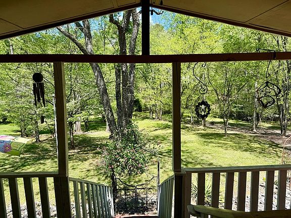 3rd image of 904 Midway Creek Rd