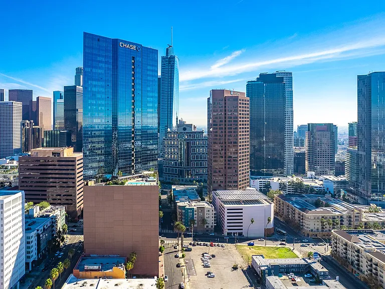 1100 Wilshire Blvd #3309 — Photo 37