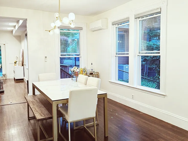 23-25 Grampian Way — Photo 5