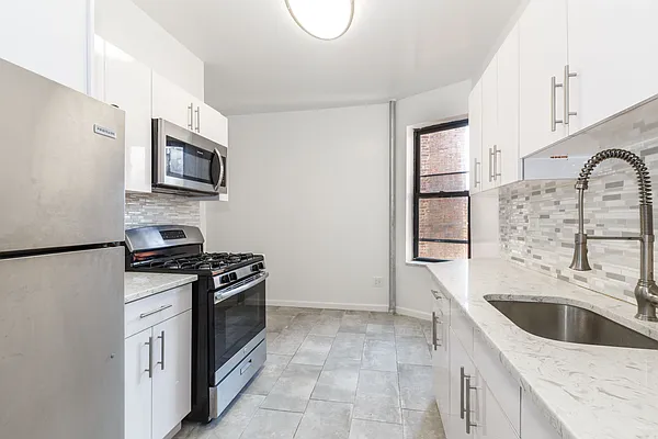 Rented by MNS | media 2