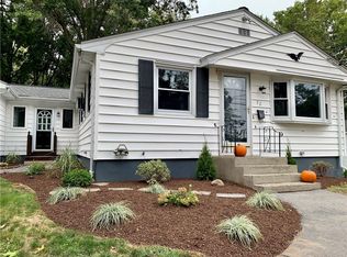 32 Highland Ave, Cumberland, RI 02864