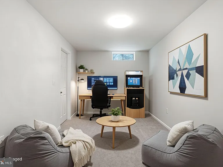 423 Foxridge Dr SW — Photo 43