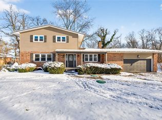 2440 E Possum Rd, Springfield, OH 45502