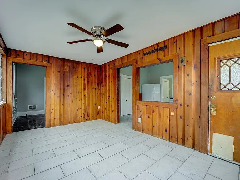 SF-025-800 South 19th Street House — Photo 7