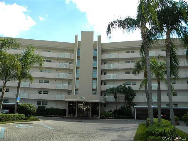 1st image of 300 Park Shore Dr APT 2B