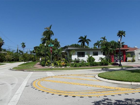 5th image of 1580 Calais Dr