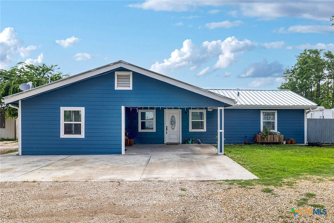 5902 N Main St, Taylor, TX 76574 | Zillow