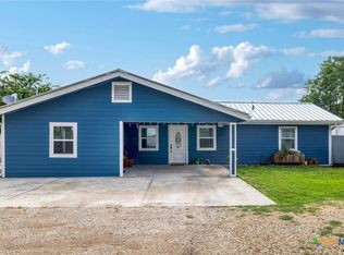 5902 N Main St, Taylor, TX 76574
