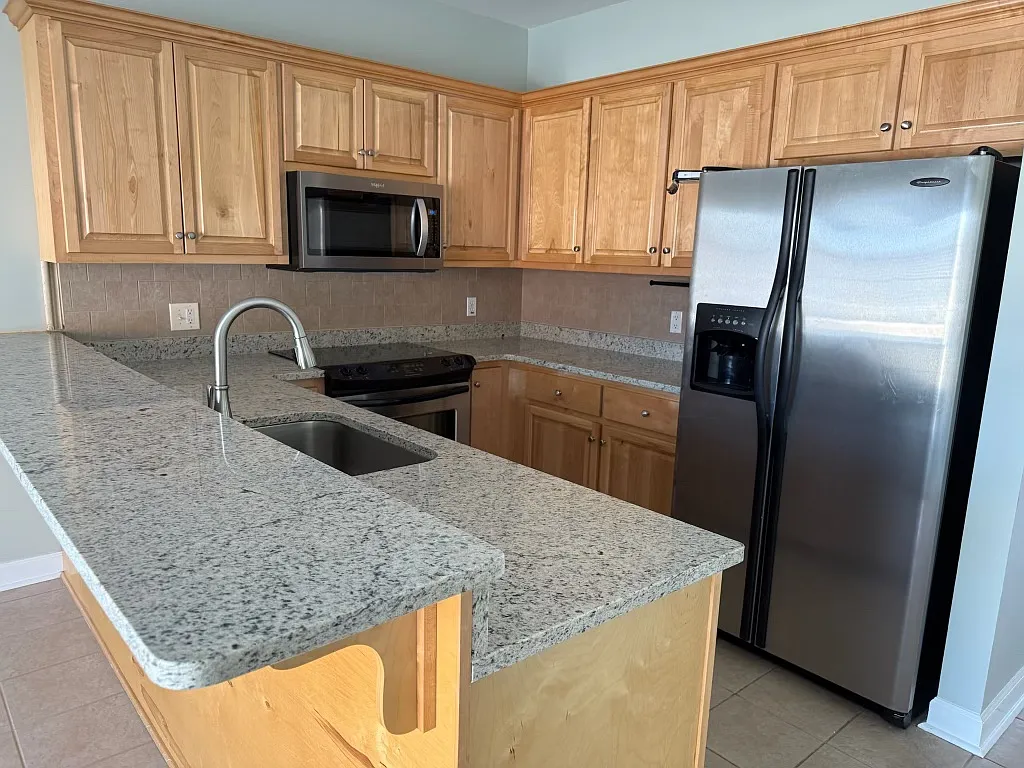 219 Eagle Lndg — Photo 3