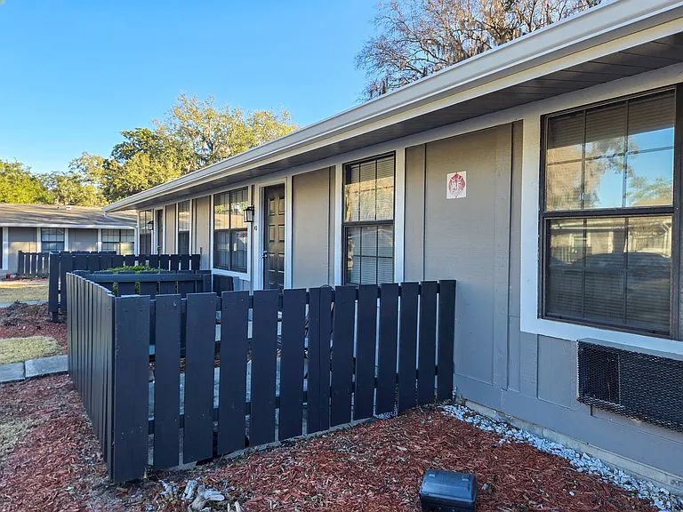 Archer Court — Photo 21
