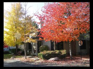 1413 Bridge Water Way #D-11, Mishawaka, IN 46545