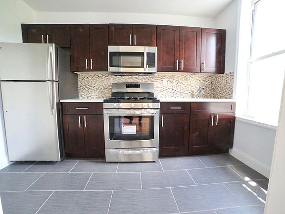 3rd image of 595 W 207th St APT 35